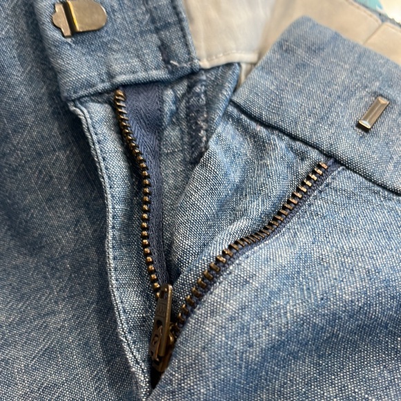 J Crew Chambray 4” short - trim and neat, hook and zip closure, 100% cotton - Picture 6 of 8